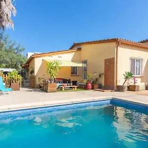 S46-casa De Vacaciones Climatizada Con Piscina, En El Centro Junto Al Mar, Barbacoa Y Wiifi Empuriabrava